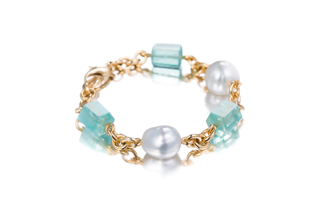A Pearl and Gem Bracelet